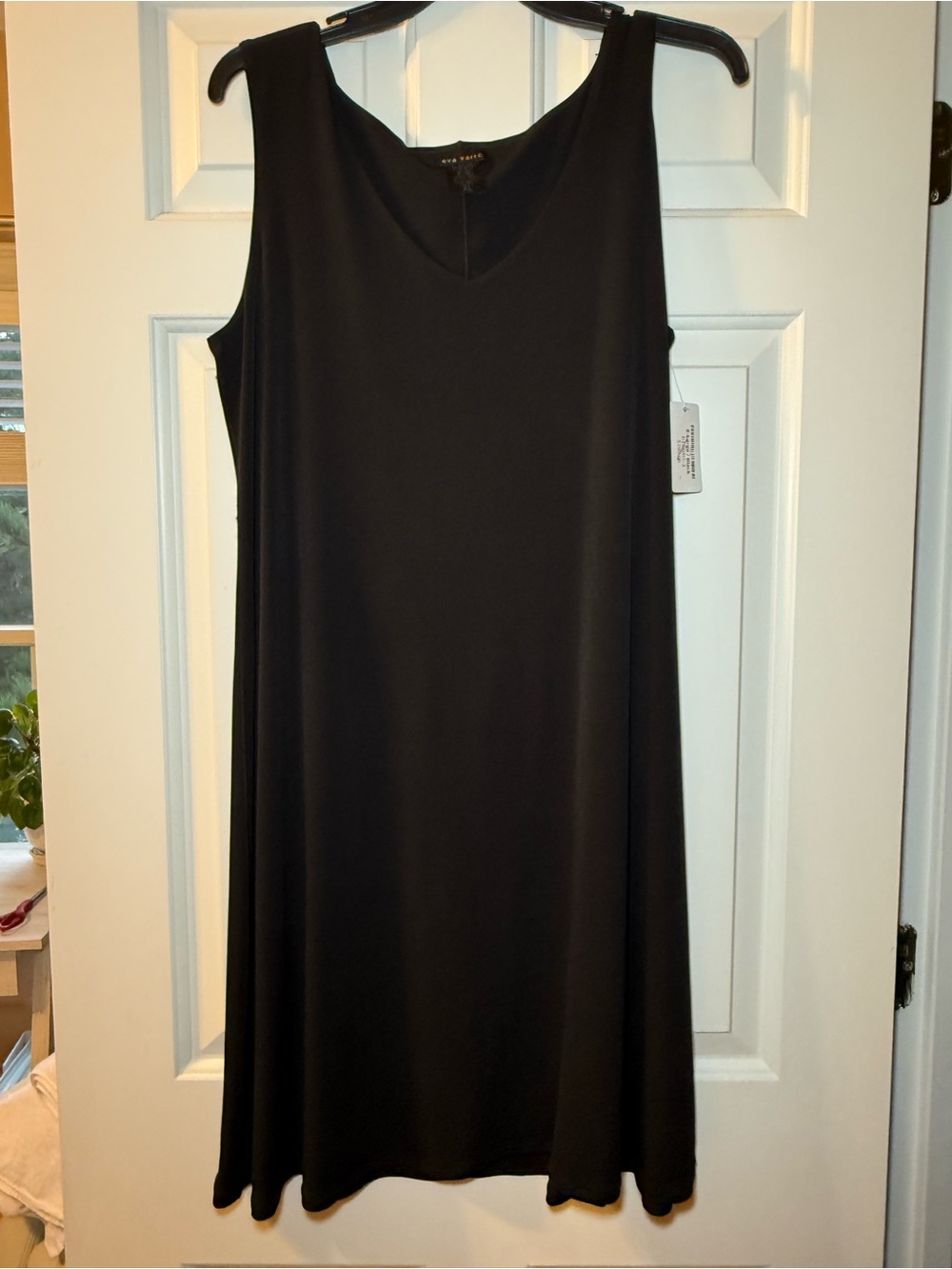 eva varro Black Sleeveless Midi Dress